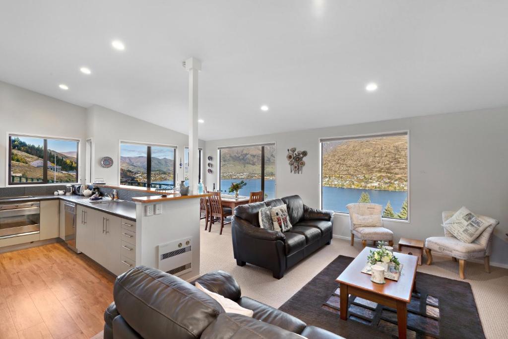 Panoramic View Lake Views, Queenstown