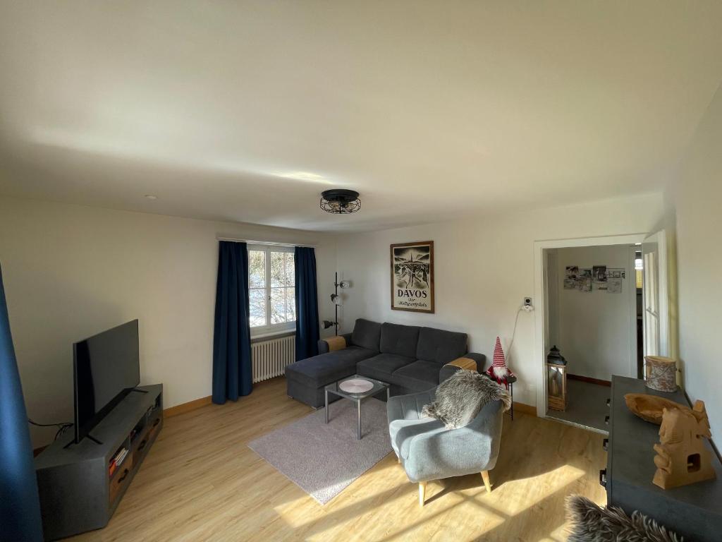 Haus Albertihof: 3-Zimmer-Wohnung an Top-Lage in Davos-Platz - 2