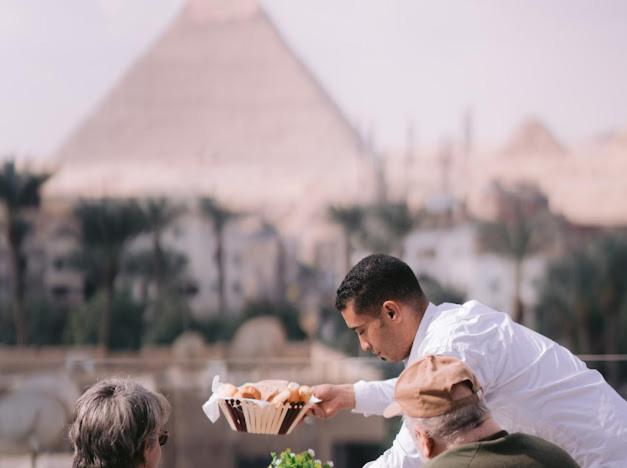 Tuya pyramids inn, Káhira