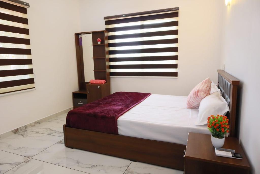 Shining Star, Alleppey