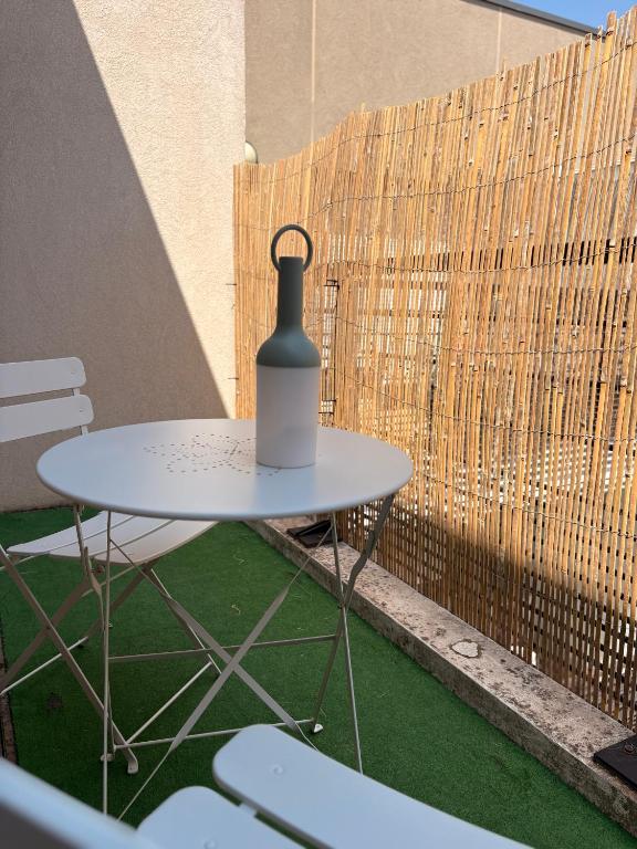 Petit chez moi avec parking - 4