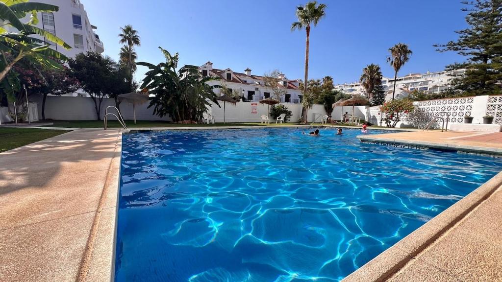 Magnífico Ático 4 hab frente a la playa con piscinas parking incluido por keywise - 4