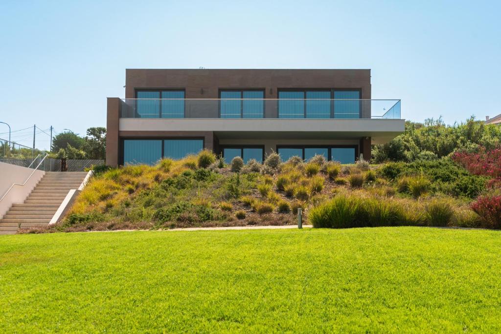 Sintra Hills & Ocean View Luxury House, Colares