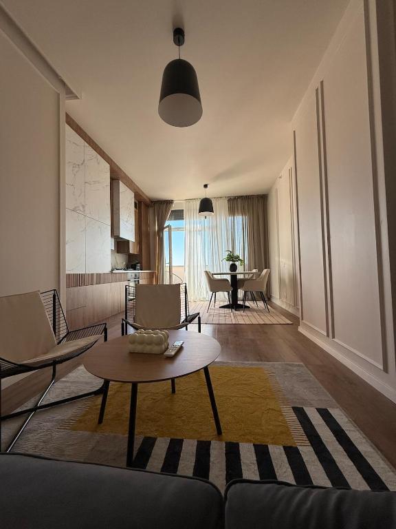 Modern Studio Arad, Arad