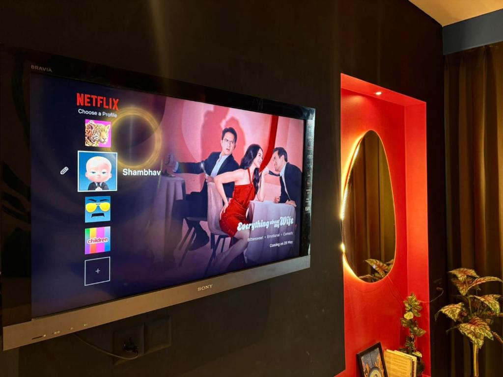 The Director's Den, Gurgáon