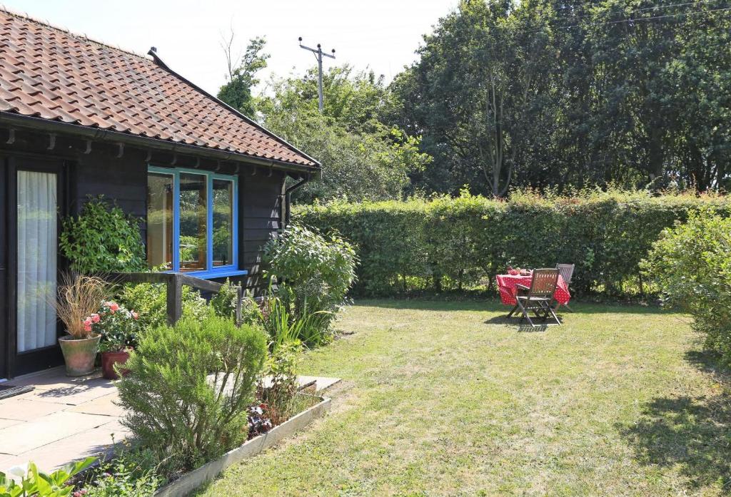 Meadow Cabin, Henstead