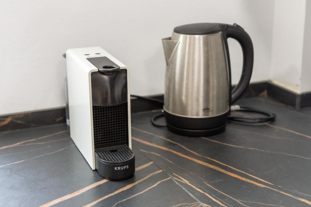 Chic Studio Downtown - AC - WiFi - 5