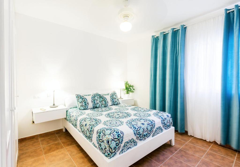 Beach Condo with pool access, Punta Cana