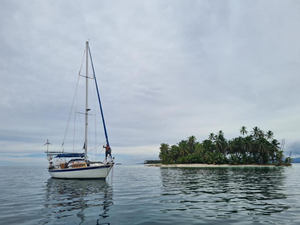San Blas private boat, Río Azúcar