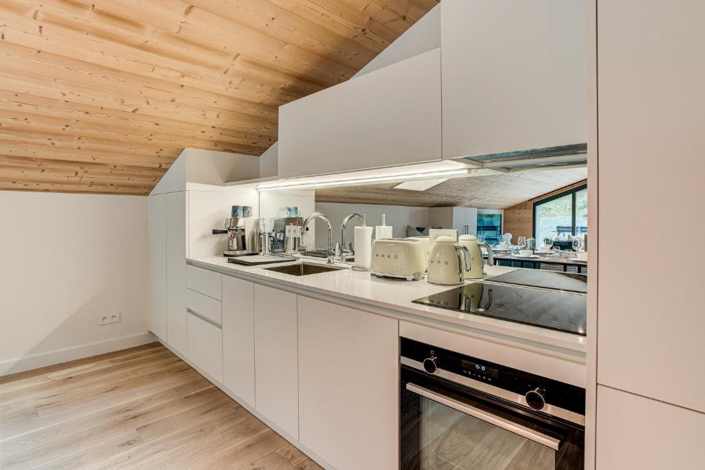 Apartment Castorettes, Alpes Agency, Chamonix, Sleeps 6 to 7 - 5