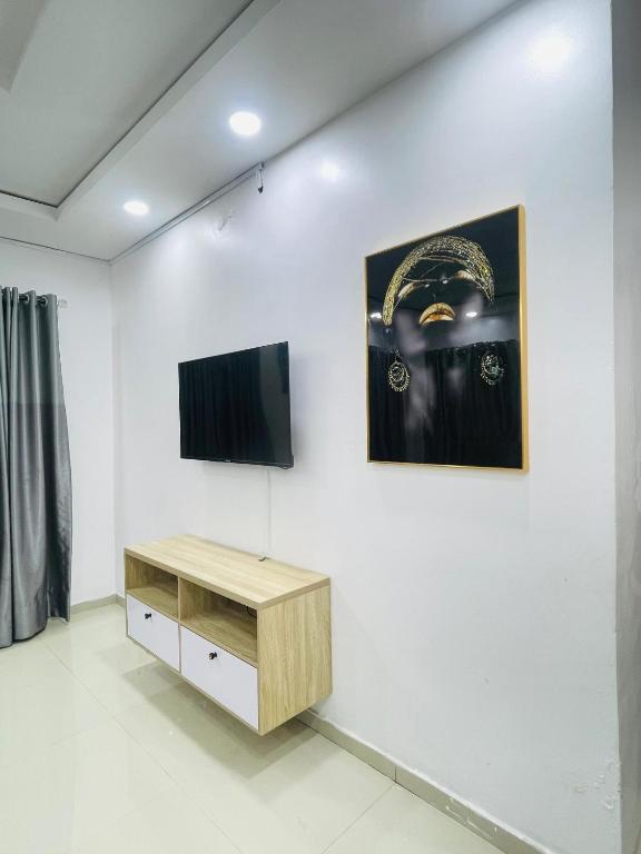 Orchard Block 5, Alagbado