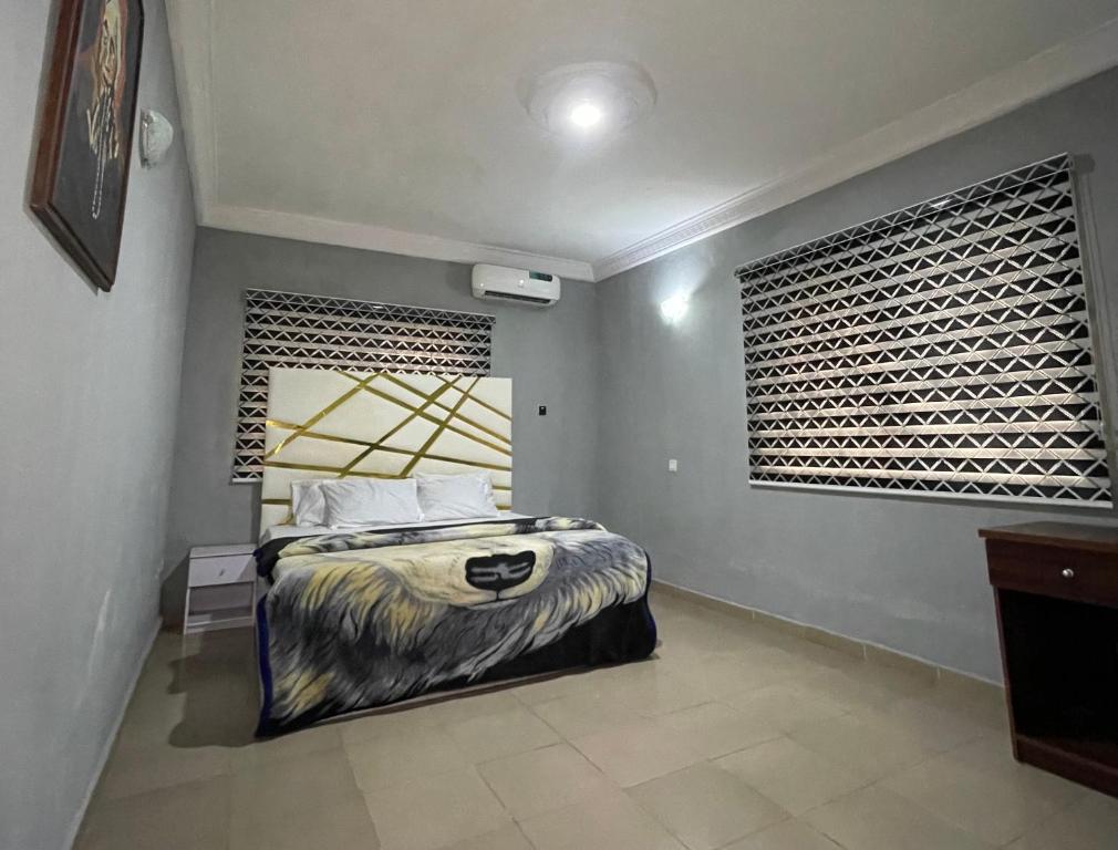 Ungess Global Ventures, Iju Junction