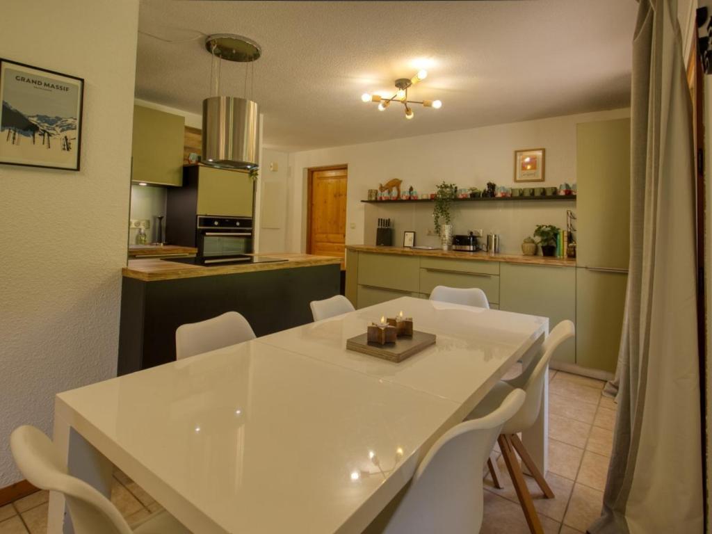Appartement rénové avec WiFi près du ski-bus - 5
