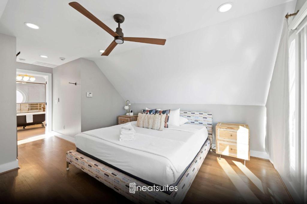 Monastery Guest House - 1BR Option, Cincinnati