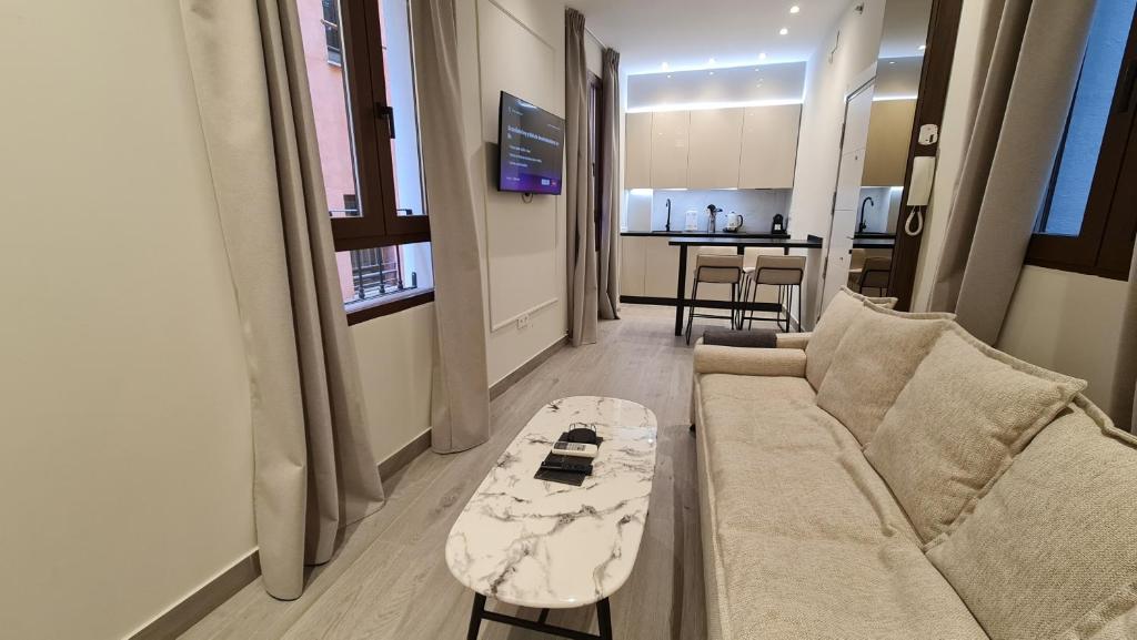 Suspiro Penthouse 302 by Florentia Homes - 4