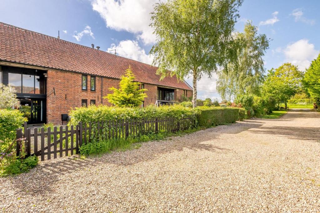 Chestnut Barn, Runham