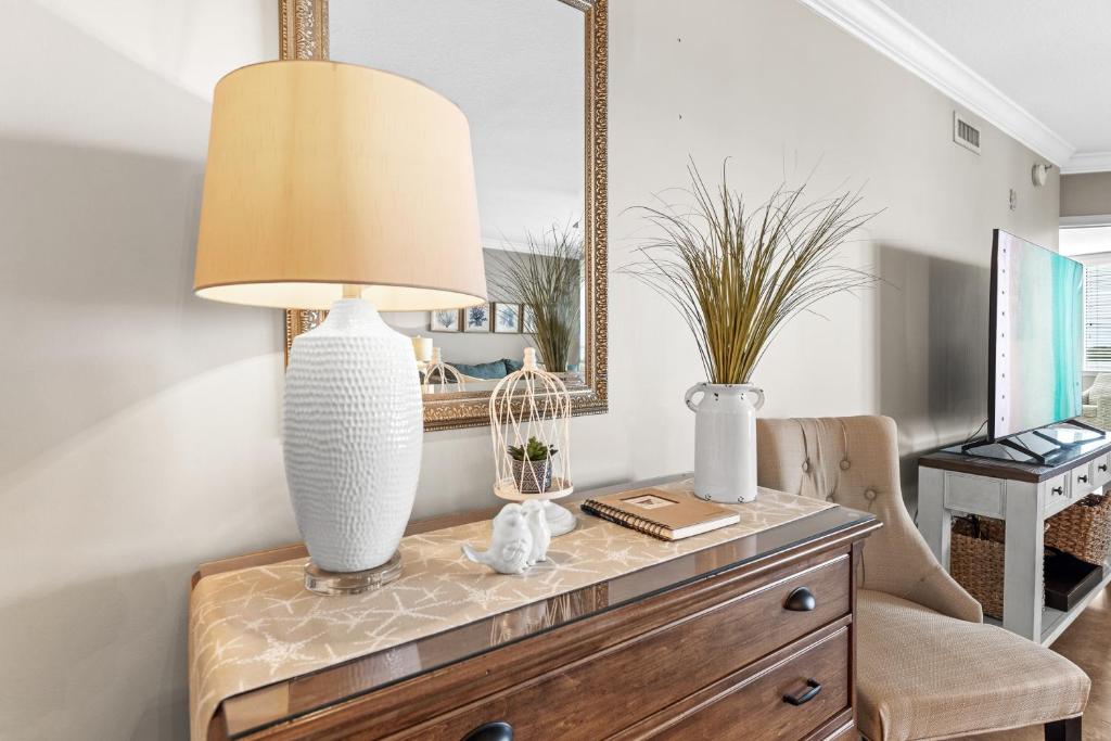 Destin West Osprey 602 - Amazing Views of Bay - Lazy River, Fort Walton Beach