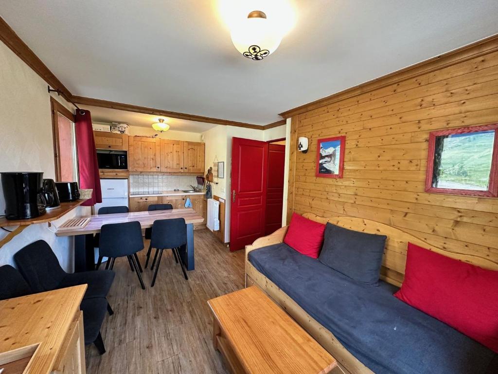 Appartement 6 personnes ski avec balcon et parking - FR-1-508-105 - 1