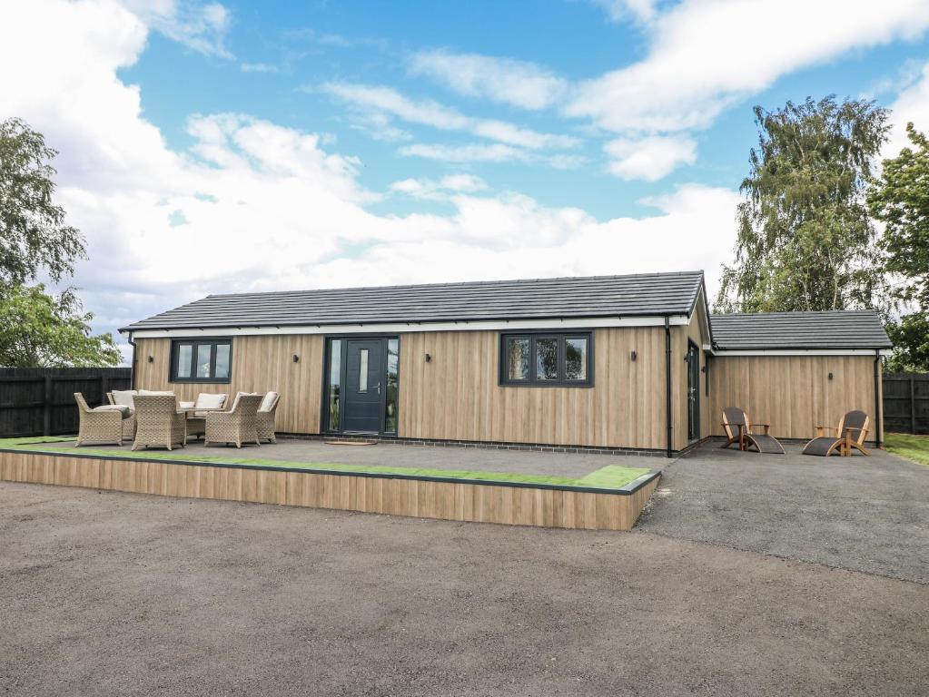 Fields View, Tamworth