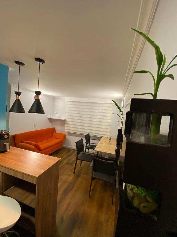 Apartment close to the airport and downtown - 1