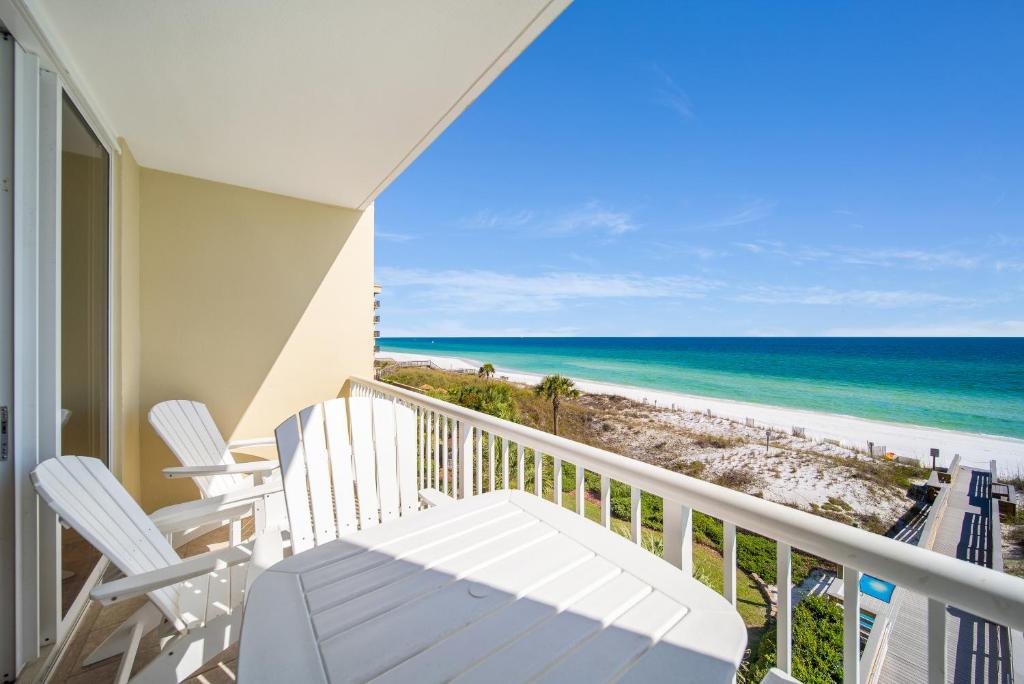 Waters Edge 415 - Breathtaking Beach Front Views - Free Beach Svc, Fort Walton Beach