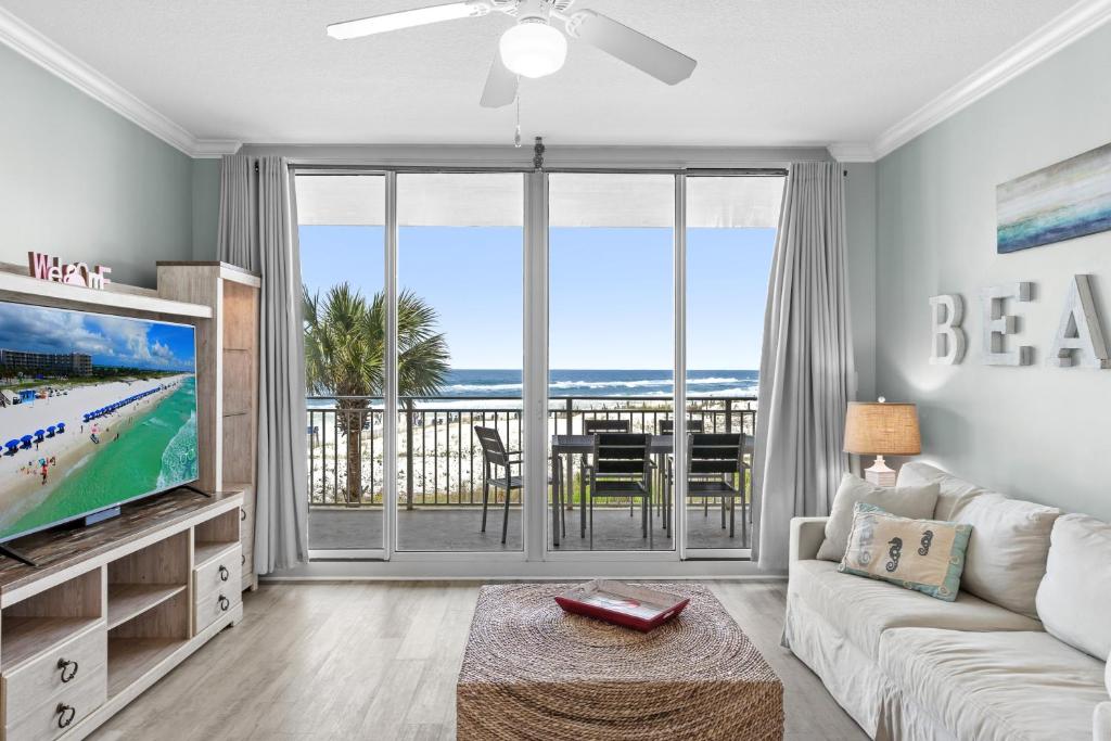 Waterscape B201 - Oceanfront - Amazing Gulf Views - Free Beach Service, Fort Walton Beach