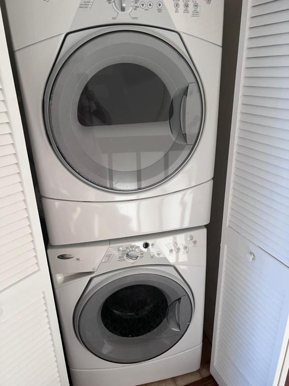 Amazing Sunsets and dolphin sightings!, Fort Myers