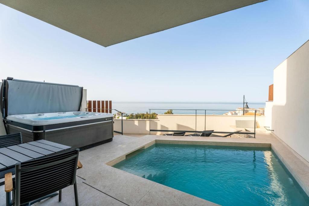 House with Private Spa and Pool, with access to Sauna and Gym, Torrox Costa