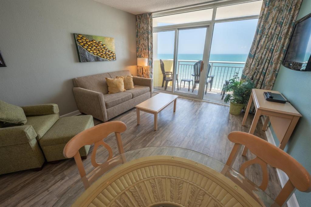 Oceanfront condo w pools & hot tubs, Myrtle Beach