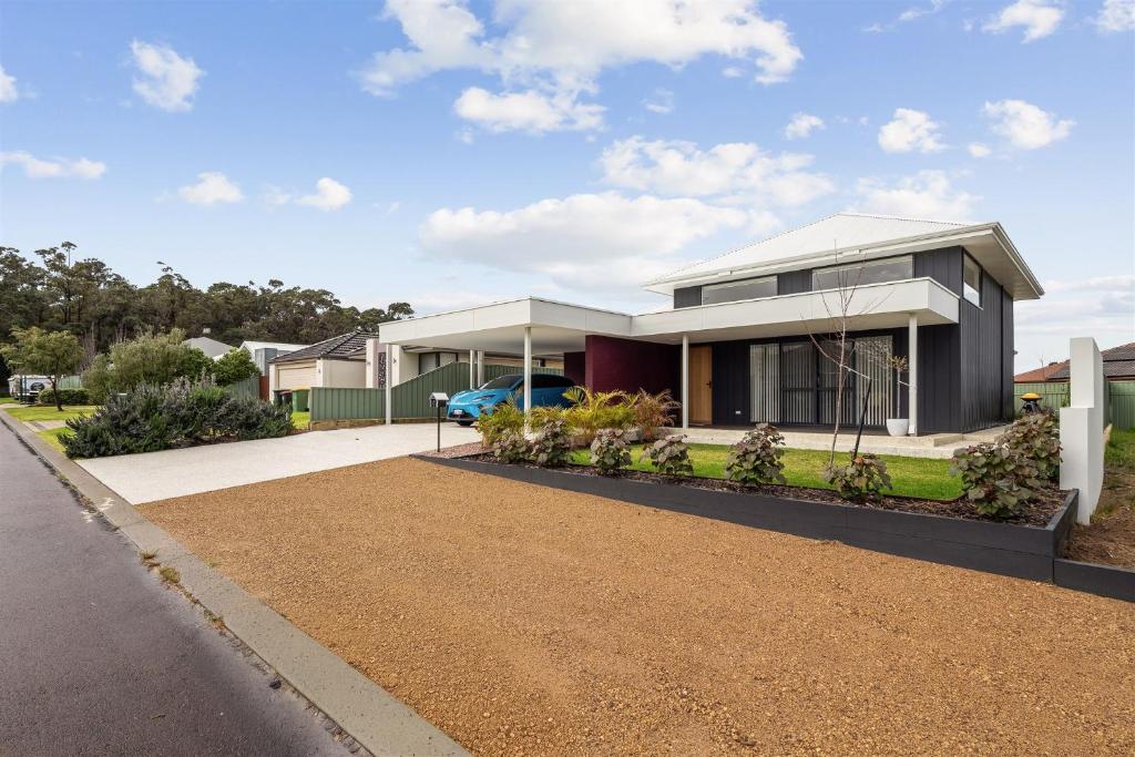 Sedgeway Place, Margaret River