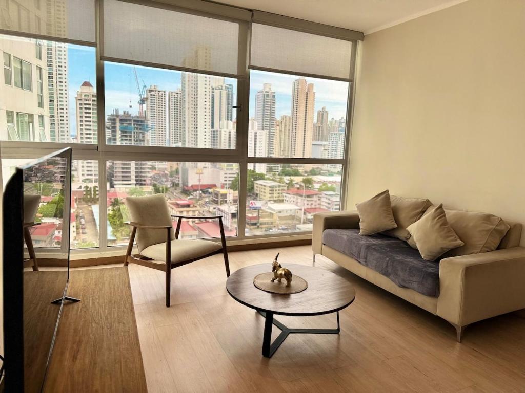 Modern apartment with ocean view, Città di Panama