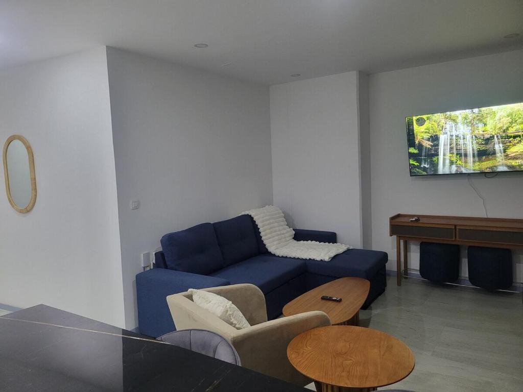 Sea View Getaway, Manta