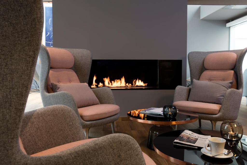 フロント・ロビー