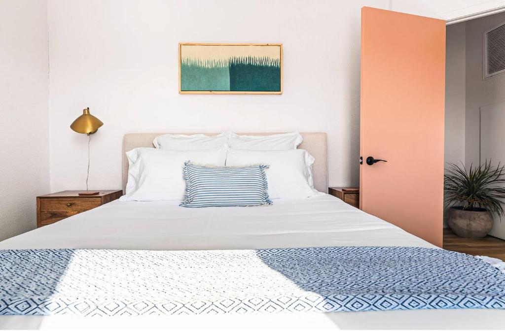 Cholla Hills Home | Stunning 360° Views | Near JT, Yucca Valley Service Center Heliport