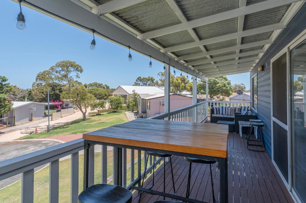 Moore Memories, Guilderton