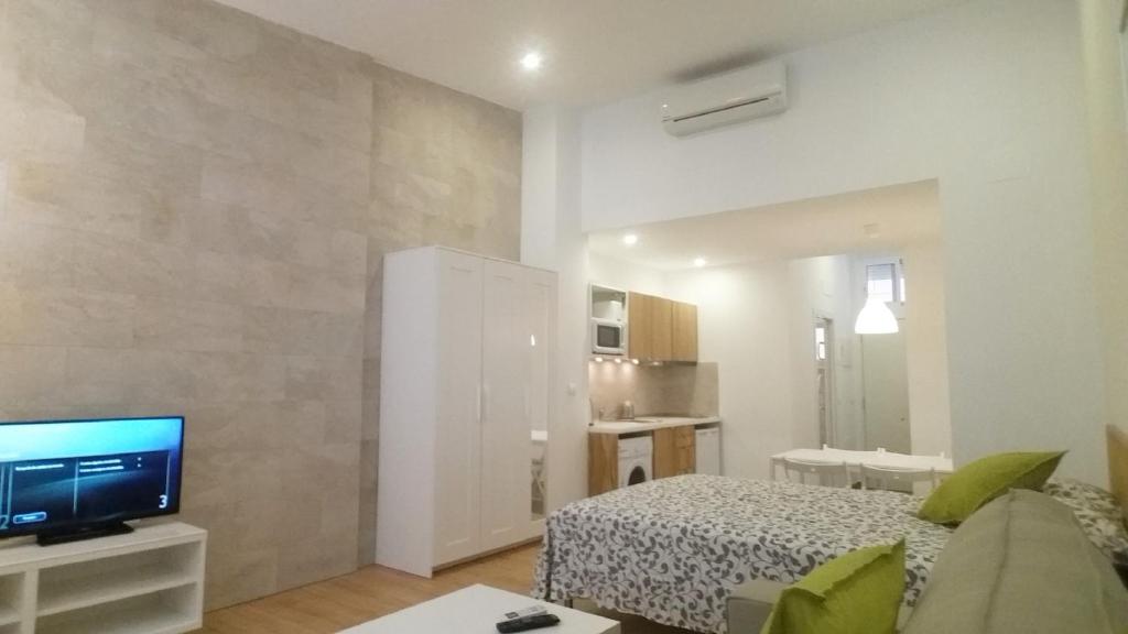 Apartamentos Clavero - 4