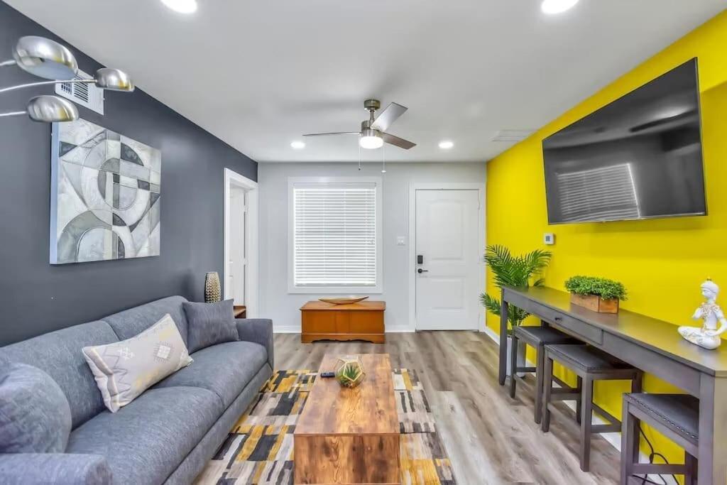 Urban 2BR 2 Queens Central & Spacious & Fast Wi-Fi, Houston