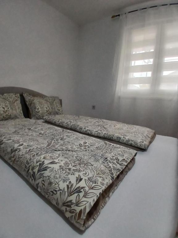 Red Rose Apartment - 5