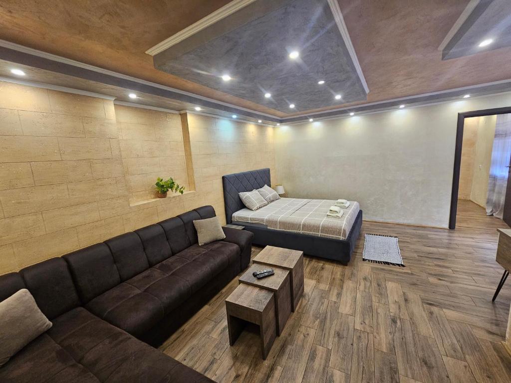 Prenoociste Simke - 3