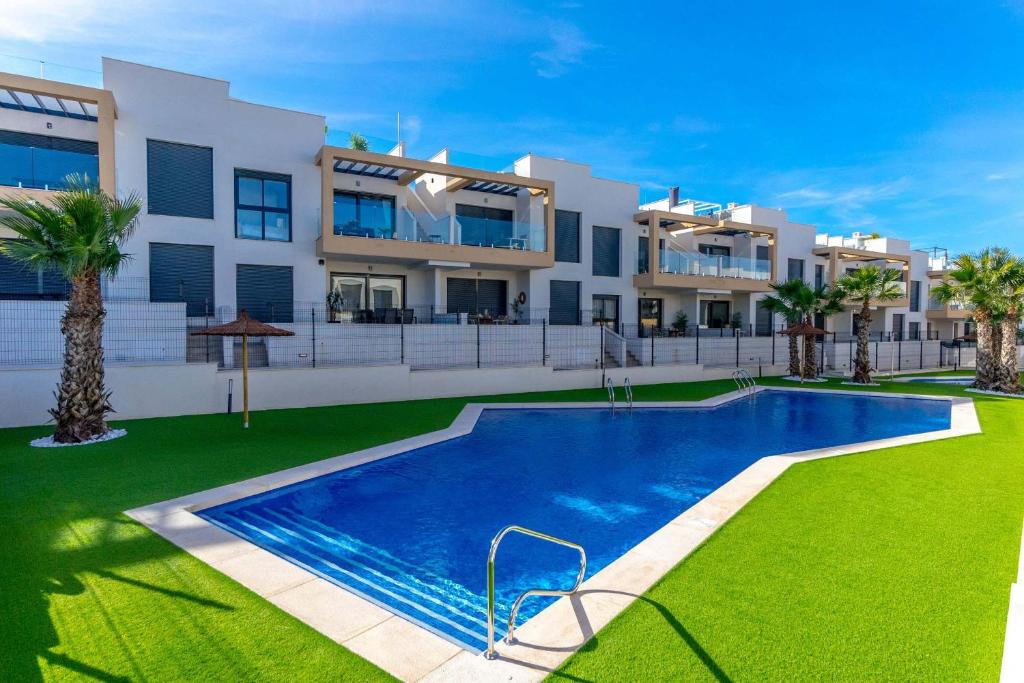 Ground Floor Horizon Apartment with Com pool VM68 - 1