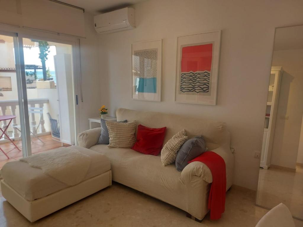 APARTAMENTO JUNTO AL MAR Con PARKING - 2