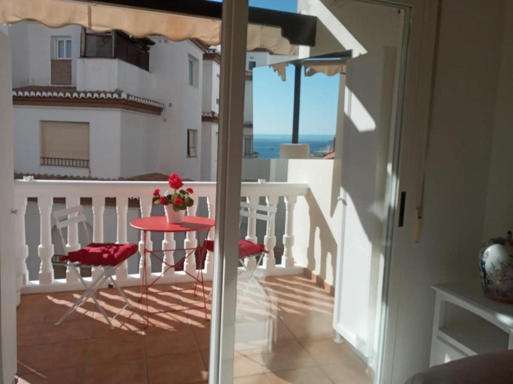 APARTAMENTO JUNTO AL MAR Con PARKING - 3