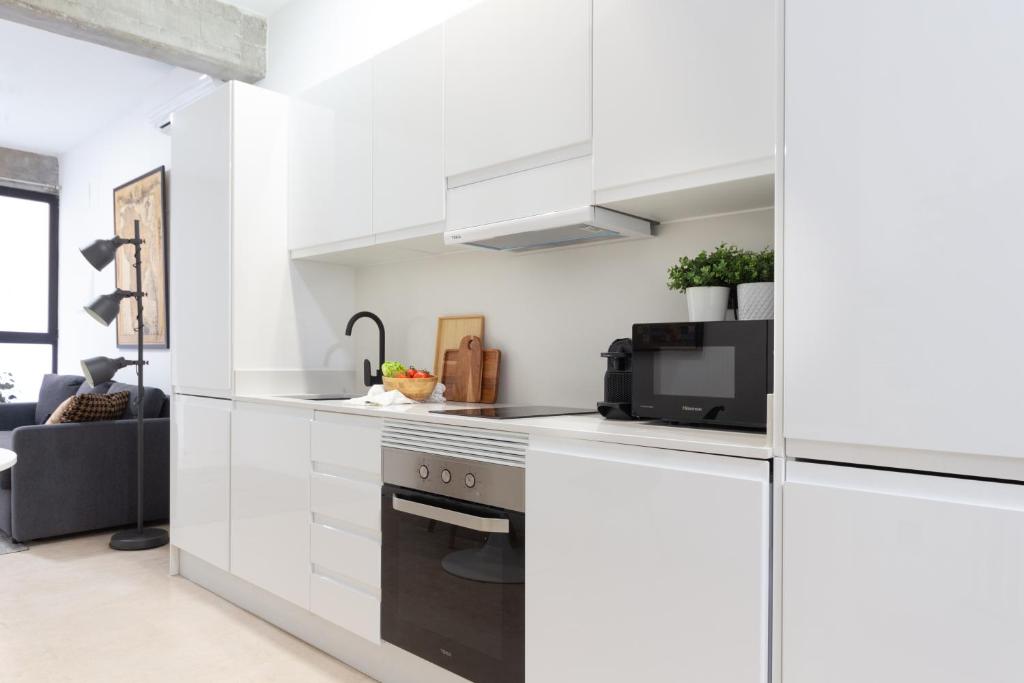 Manya Valencia by Concept Flats - 4