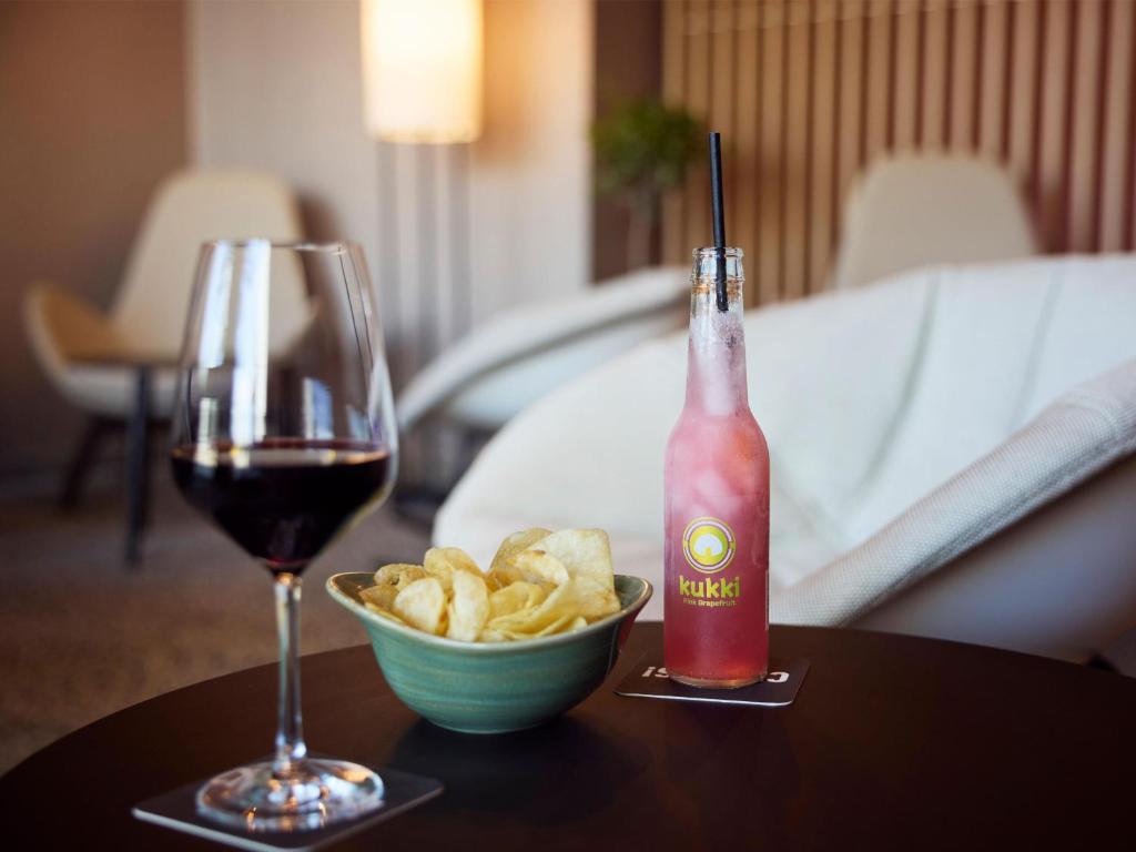 フロント・ロビー