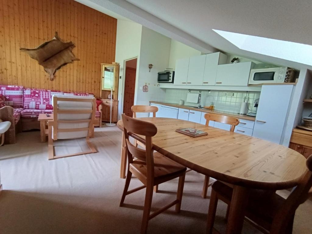 Confortable appartement 3 pièces, skis aux pieds, animaux acceptés - FR-1-445-4 - 2