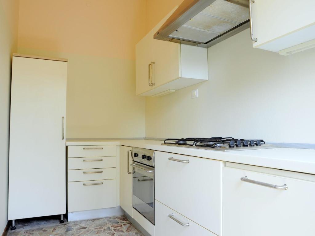 Holiday Home by Lake Garda with Garden - 4