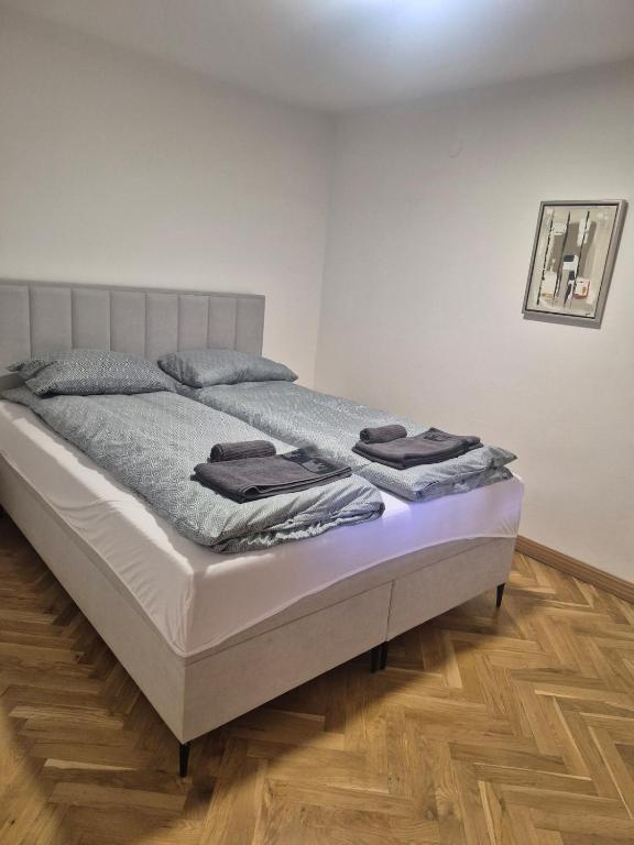 Apartment 110m2 Aircondition 2 Bedroom - 1