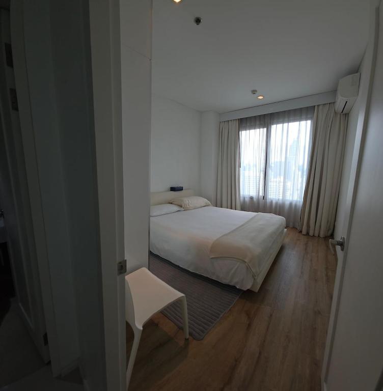 Photo inspiration: Visual Reference: From 15 City View Luxury Condo Airportmrt Link 50 Meters