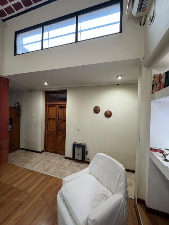 Casa 2 hab, cerca del centro y costanera - 4