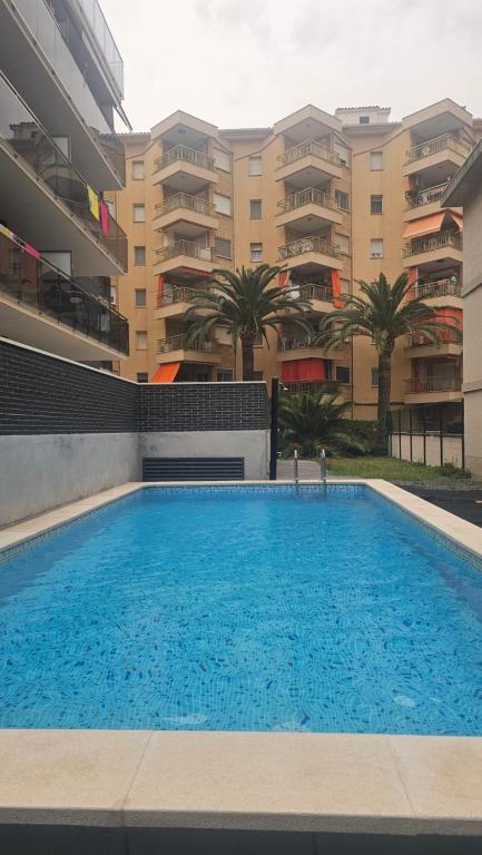 Luxury Beachfront Family Apartment - 2
